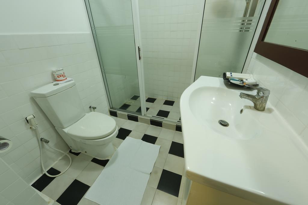Catamaran Beach Hotel Негомбо Экстерьер фото